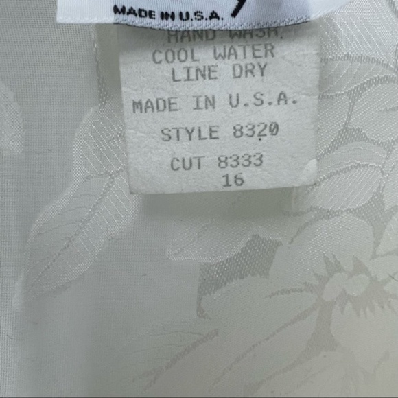 5/$25 Vintage Melissa Robyn Ivory Lace floral Button Up Blouse - Picture 6 of 6